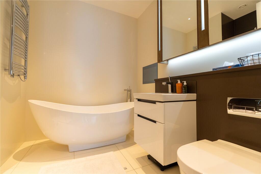 2 bedroom apartment for sale in Belsize Park, Belsize Park, London, NW3